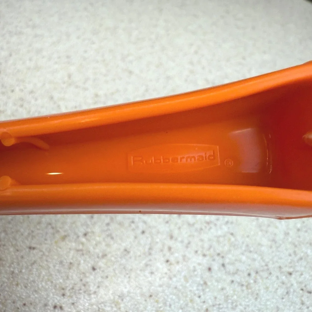 Rubbermaid brand new